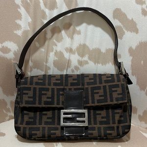 COPY - Fendi Baguette